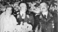 Noc dlouhých nožů: Hitler rozpoutal v řadách SA teror, zbavil se i svého přítele