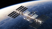 Kus baterie z ISS dopadl na dům, rodina z Floridy žádá od NASA odškodné
