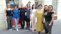 Ukrajince podle výzkumu trápí jazyková bariéra. S češtinou jim pomáhá i divadlo