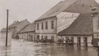 V roce 1954 zasáhla jižní Čechy hrůzná povodeň, historický Písek byl pod vodou