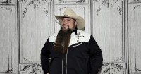 'The Voice' winner Sundance Head accidentally shoots himself in stomach while hunting