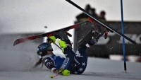 Shiffrinová zatínala zuby, tvár ukrývala v dlaniach. Američanka predviedla na svahu salto