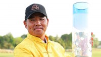 Wu holds off Smith to win second China Open title